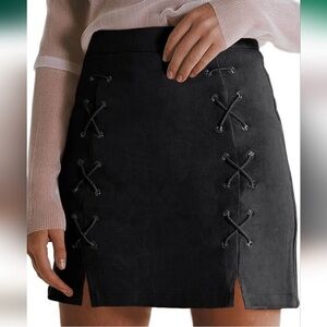 NWT MANGOPOP Women's Mini Faux Suede High Waist Skirt in Black Size Small